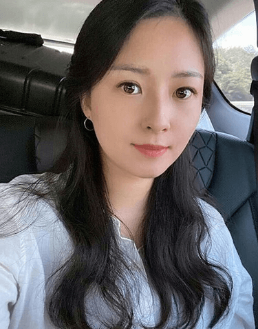 デザイア(DESIRE)のサクラ「アキ」